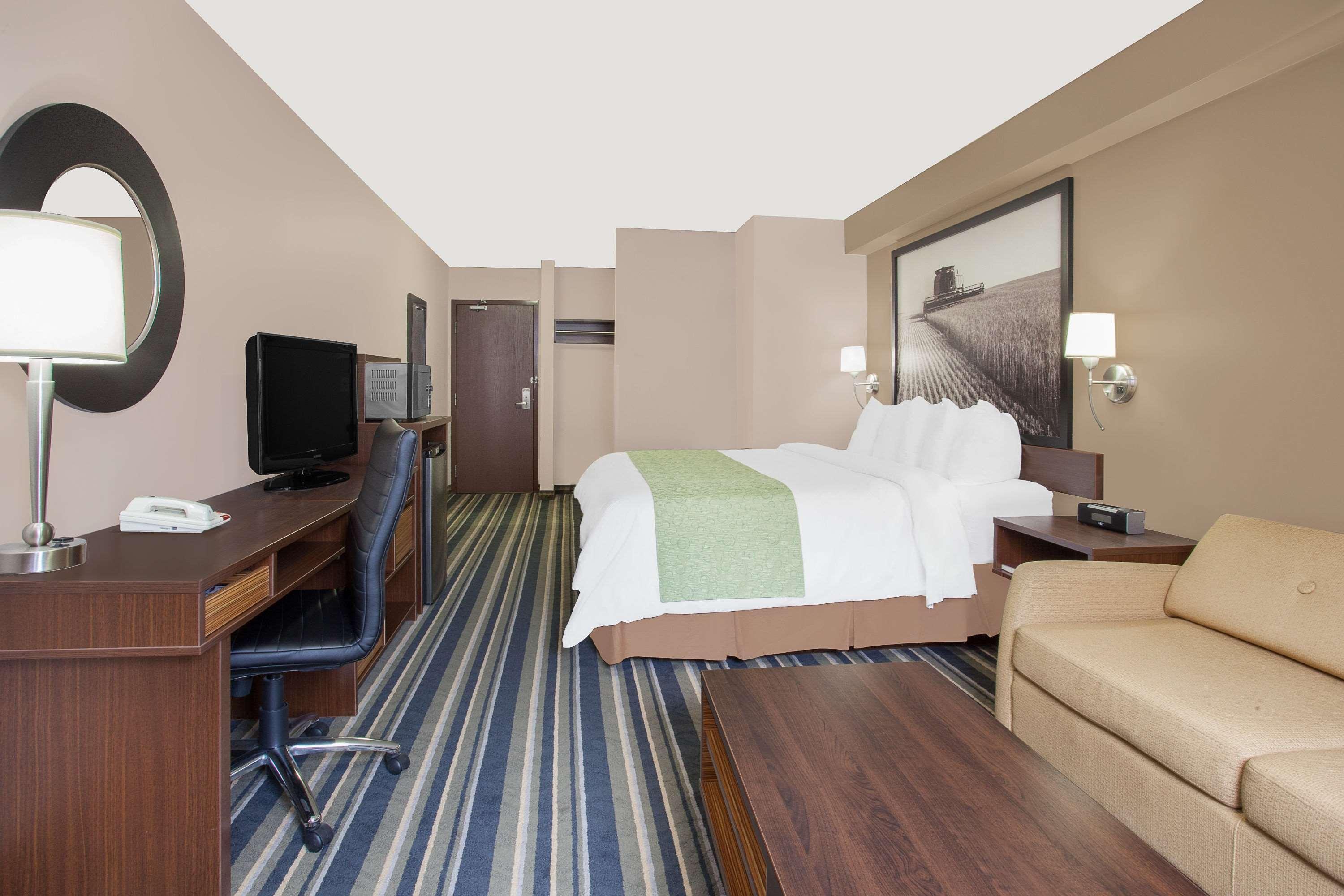 Super 8 By Wyndham Brandon Mb Μοτέλ Εξωτερικό φωτογραφία