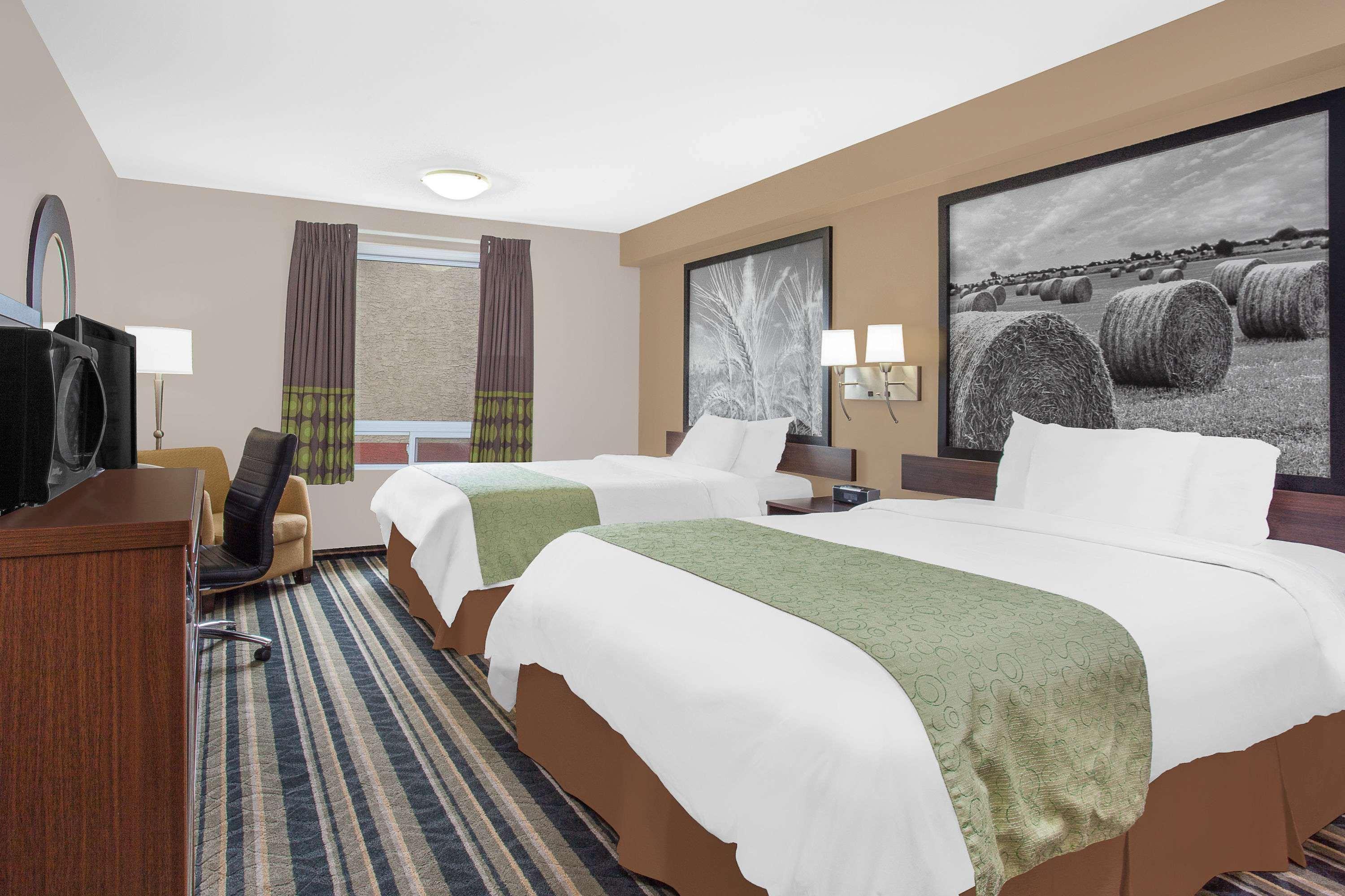 Super 8 By Wyndham Brandon Mb Μοτέλ Εξωτερικό φωτογραφία